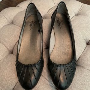 Life stride comfy flats size 7.5